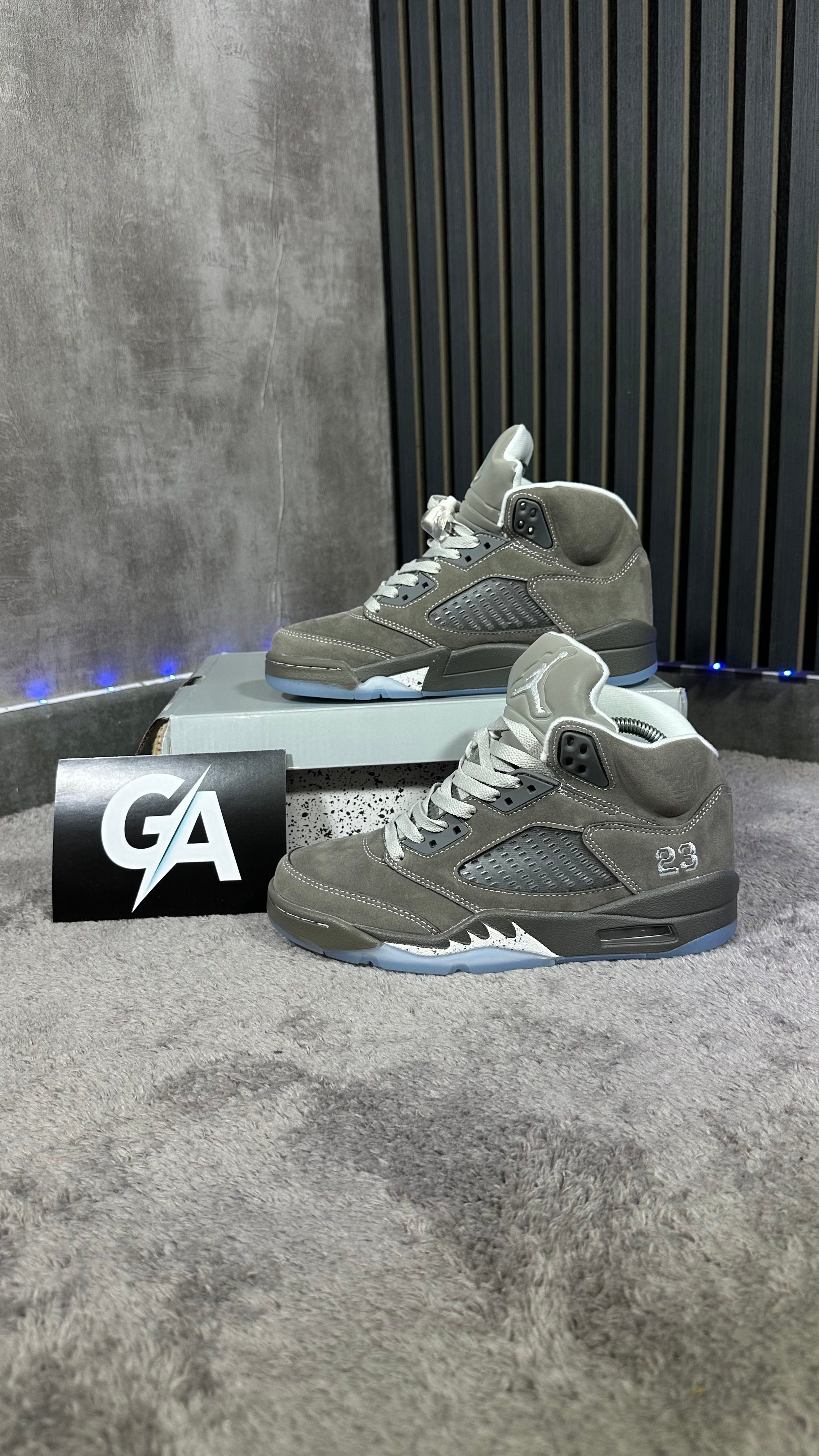 J5 WOLF GREY