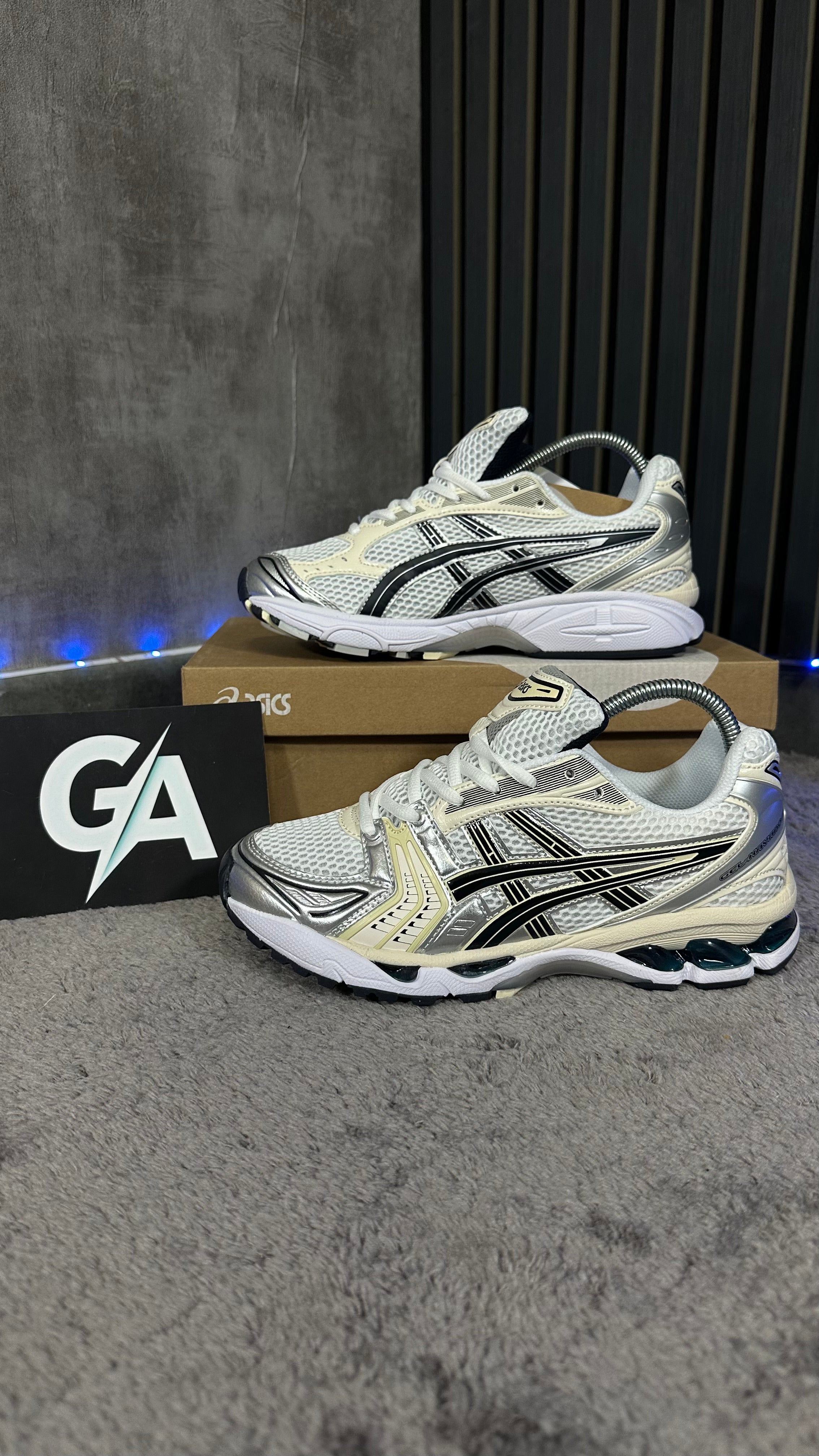 ASIC$ GEL KAYANO 14